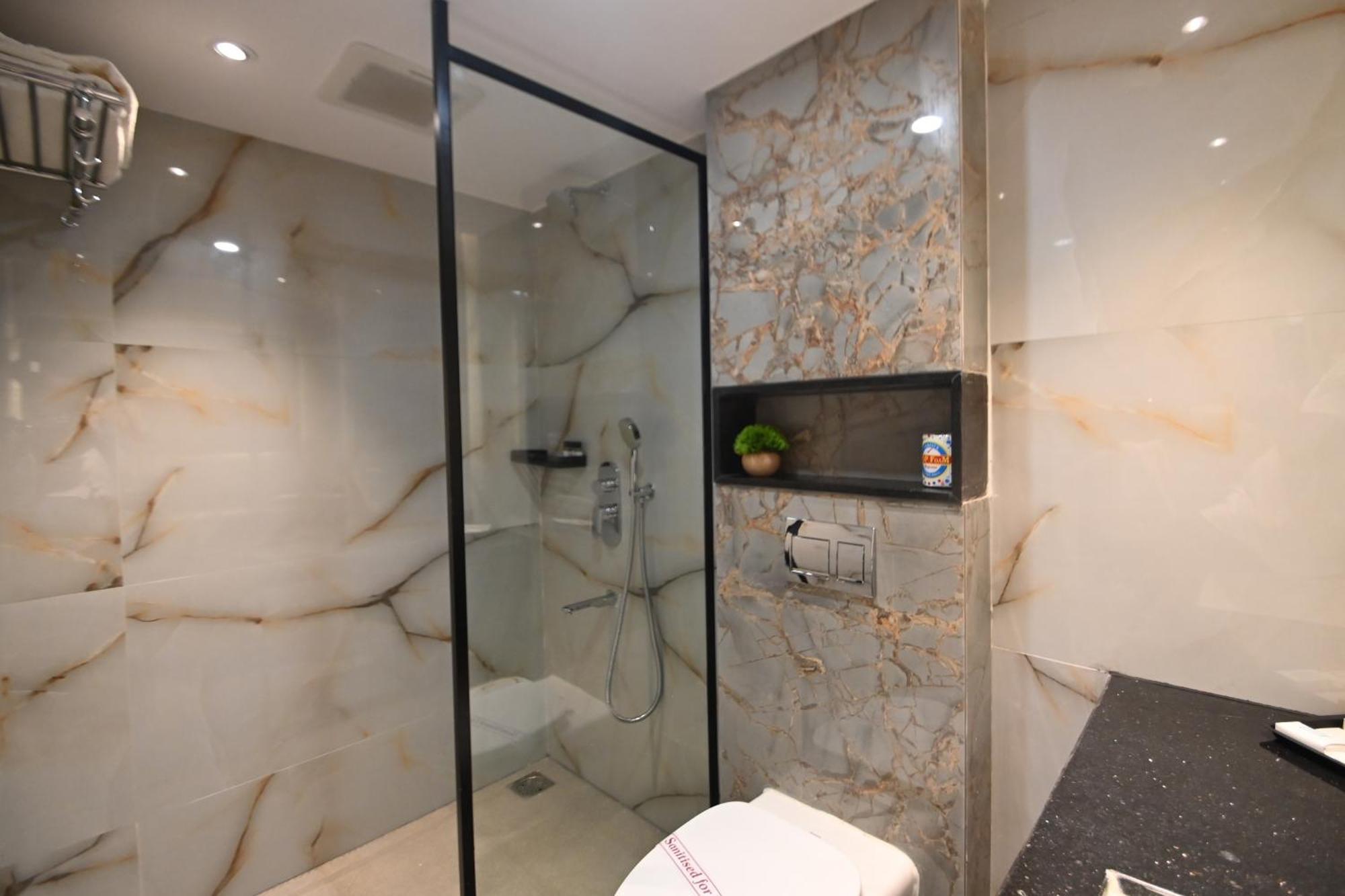 Rns Residency Sea View Otel Māvalli Dış mekan fotoğraf
