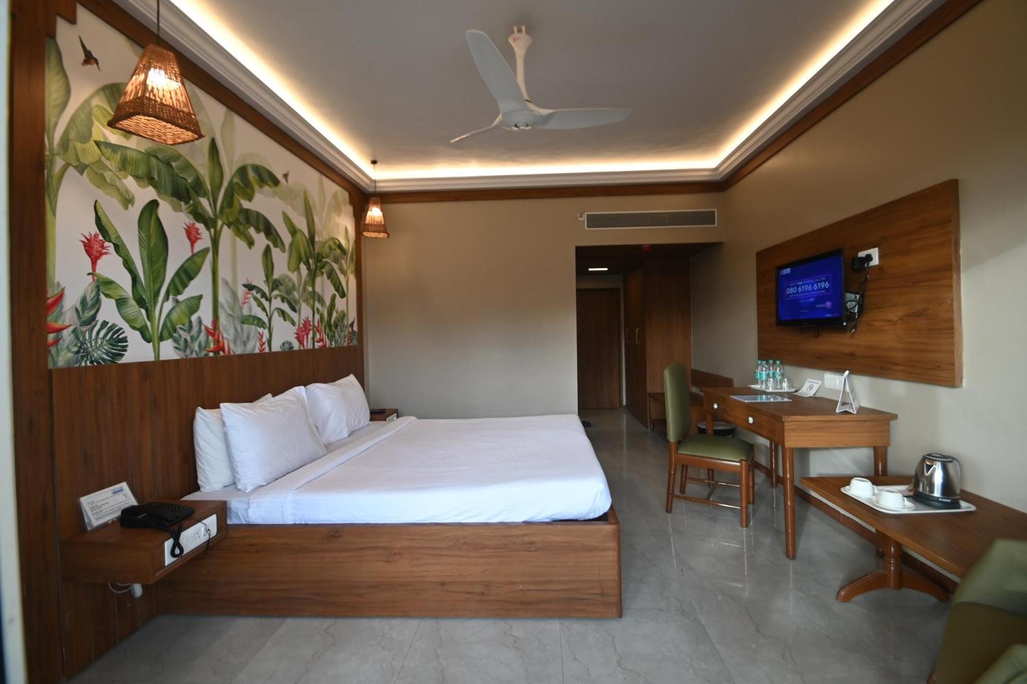 Rns Residency Sea View Otel Māvalli Dış mekan fotoğraf