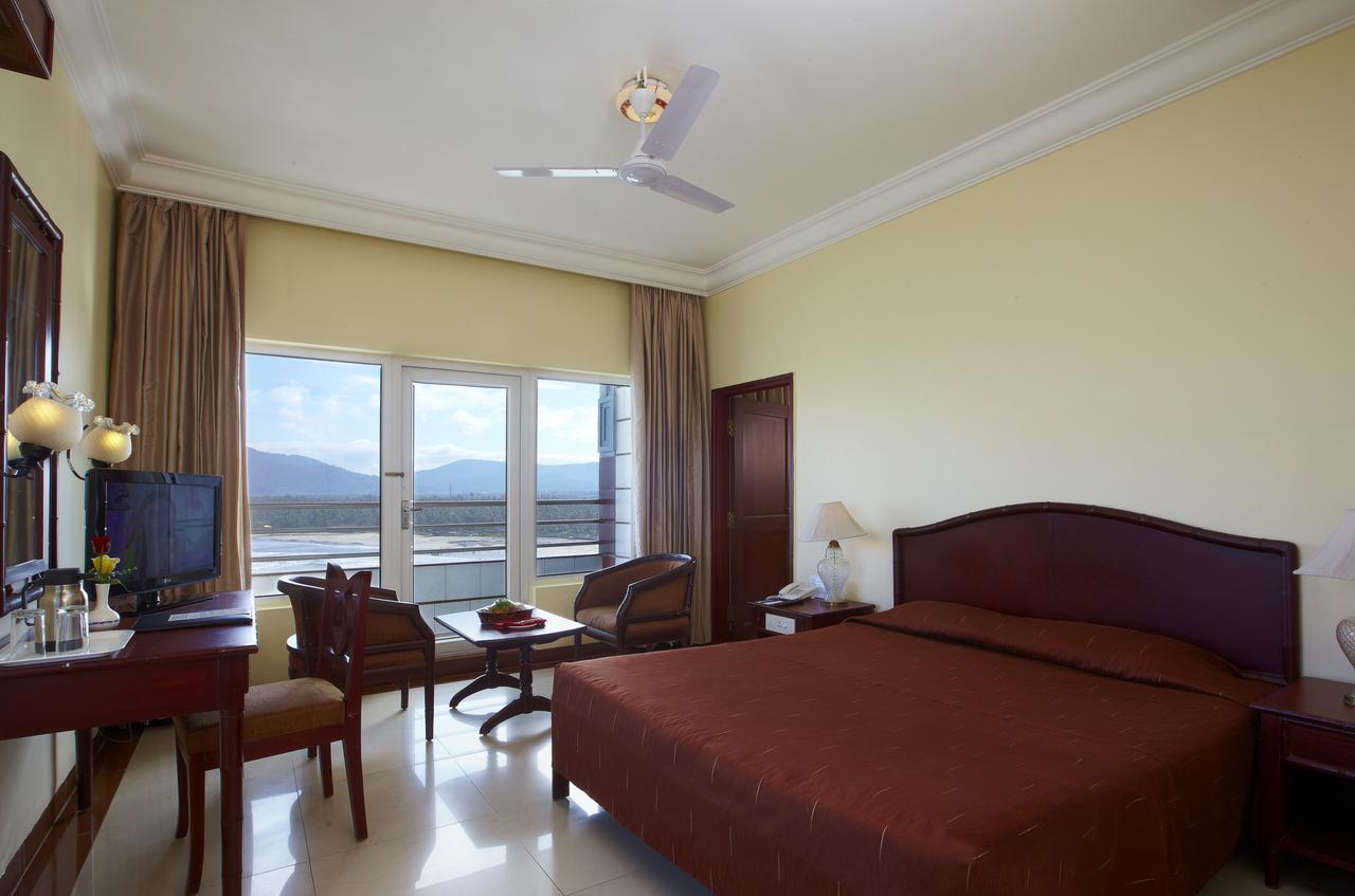 Rns Residency Sea View Otel Māvalli Dış mekan fotoğraf