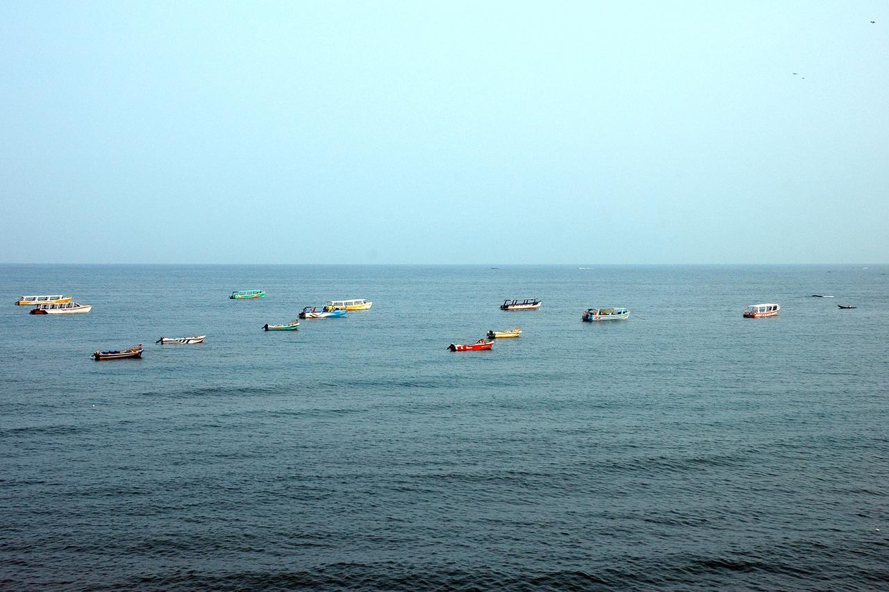 Rns Residency Sea View Otel Māvalli Dış mekan fotoğraf